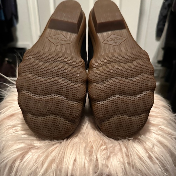 Sperry duck boots, size 7. No box, smoke free home. - Picture 6 of 7